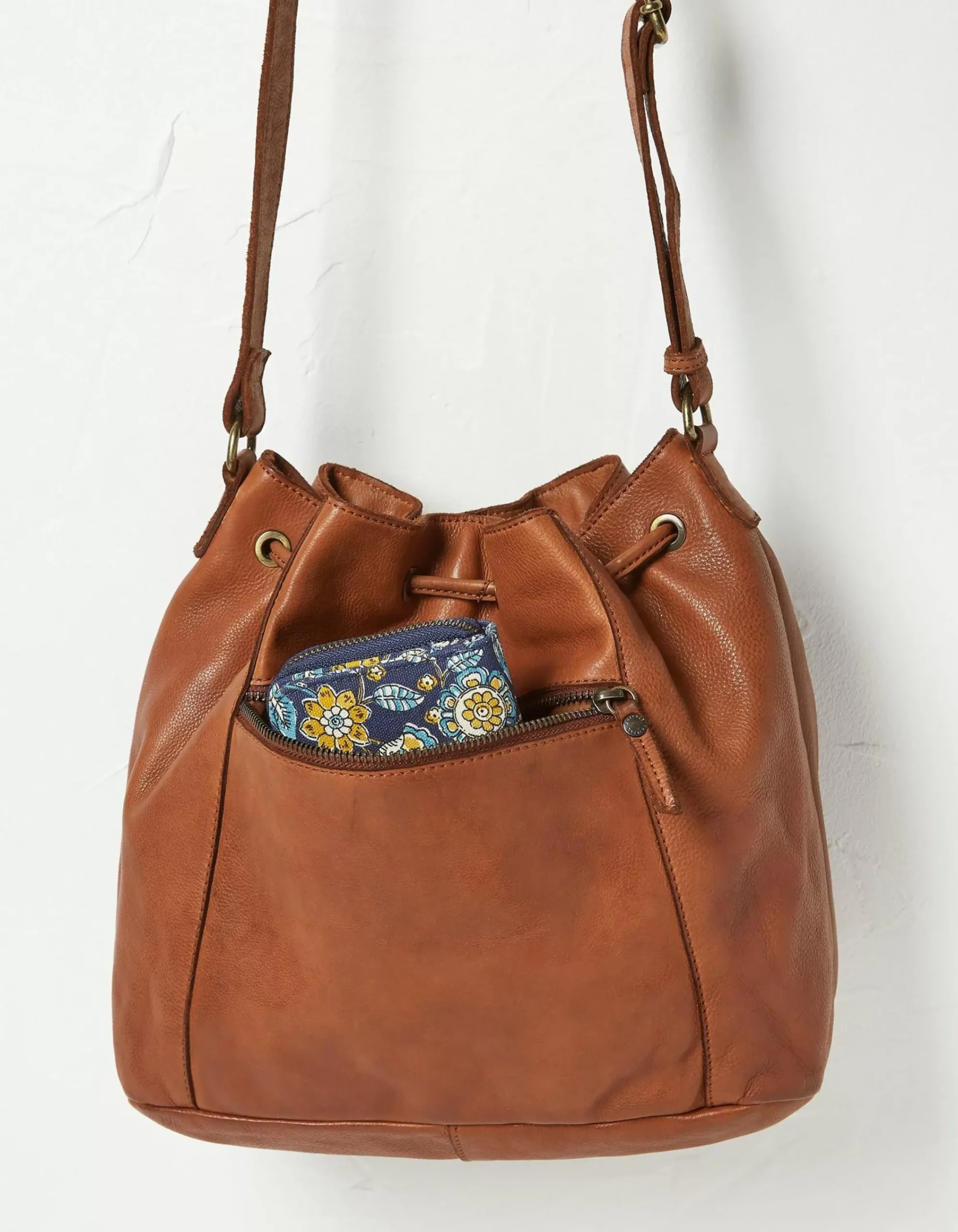 Women FatFace View All|Awna Leather Bucket Bag