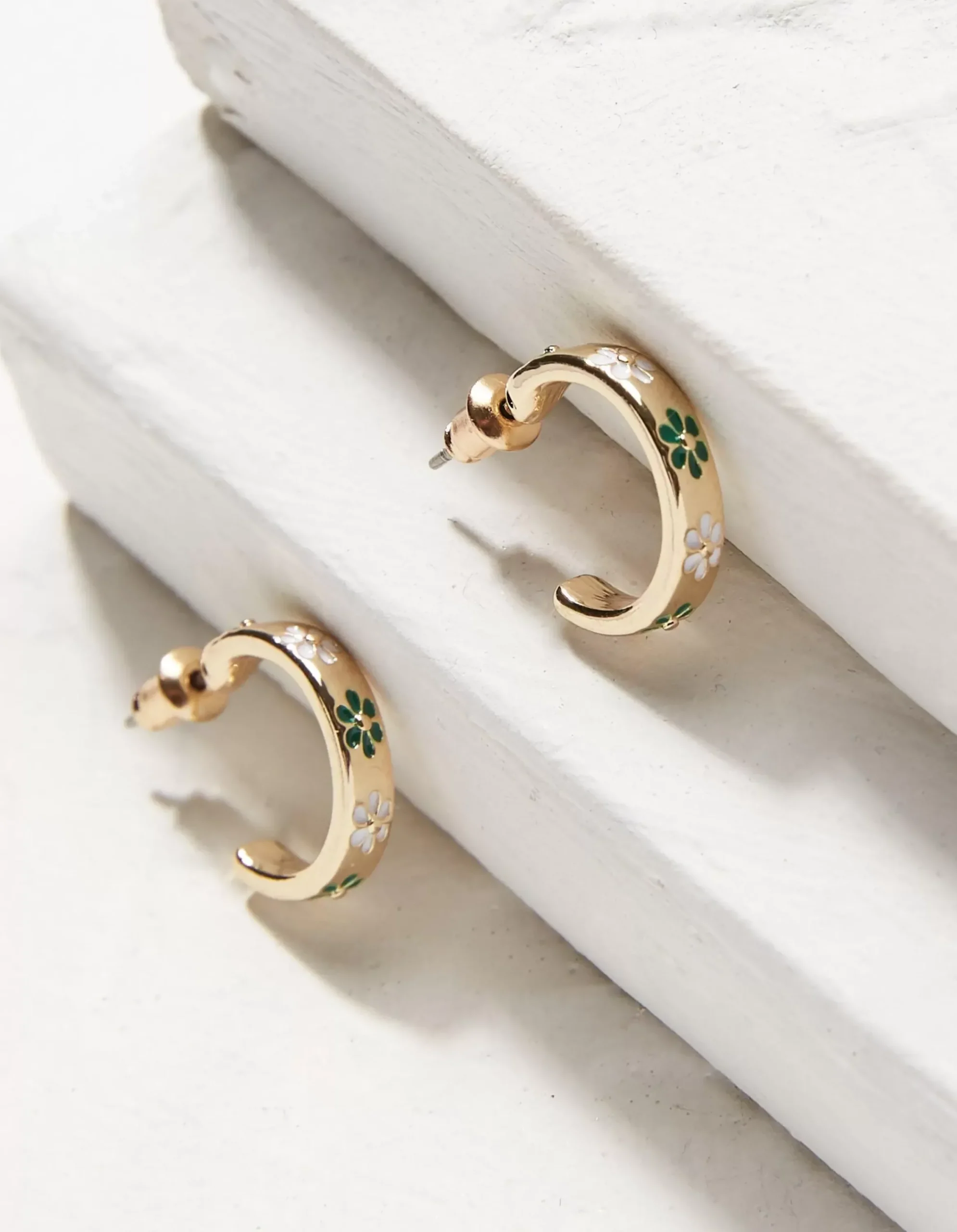 Women FatFace View All|Daisy Enamel Hoop Earrings