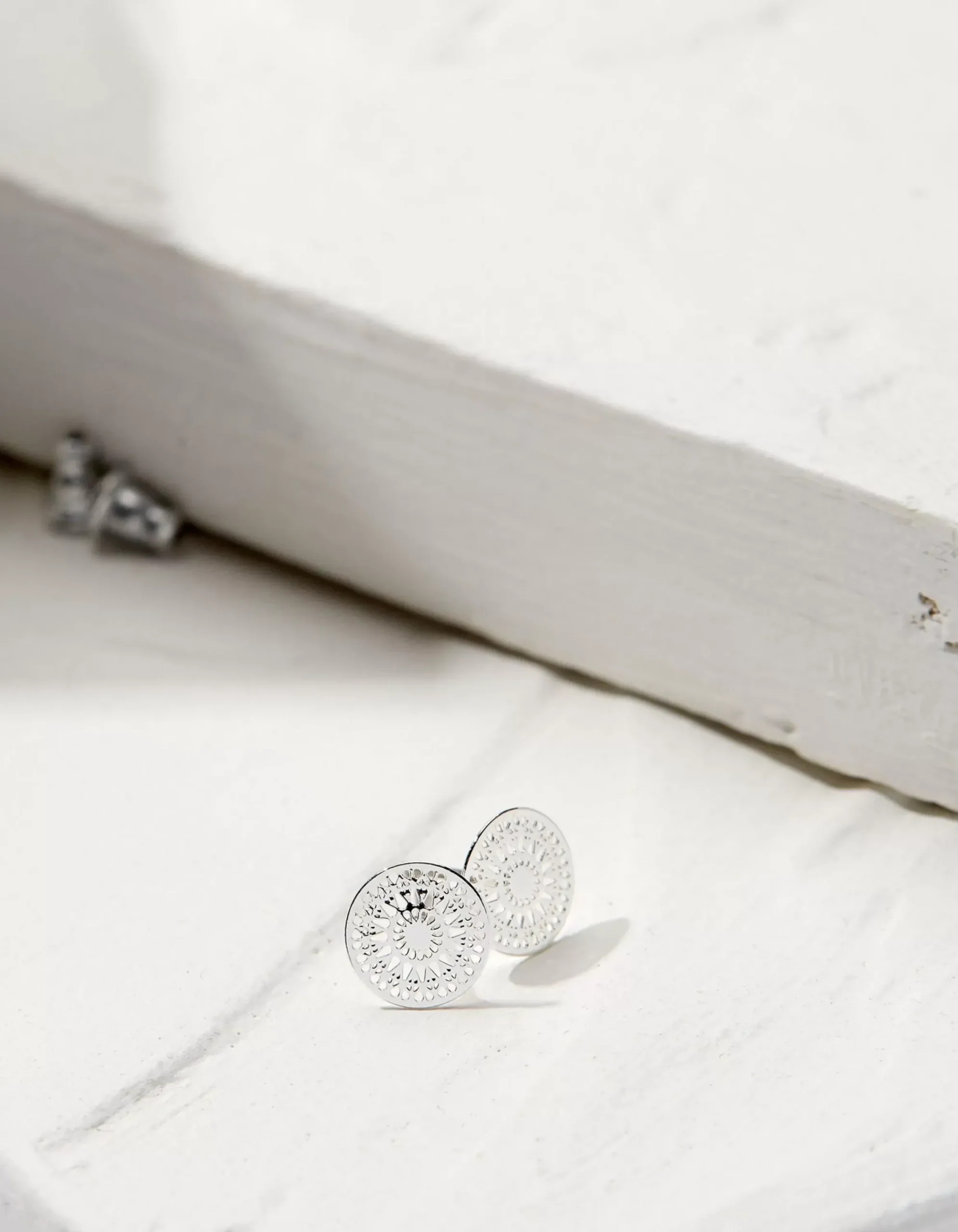 Women FatFace Jewellery|Filagree Studs