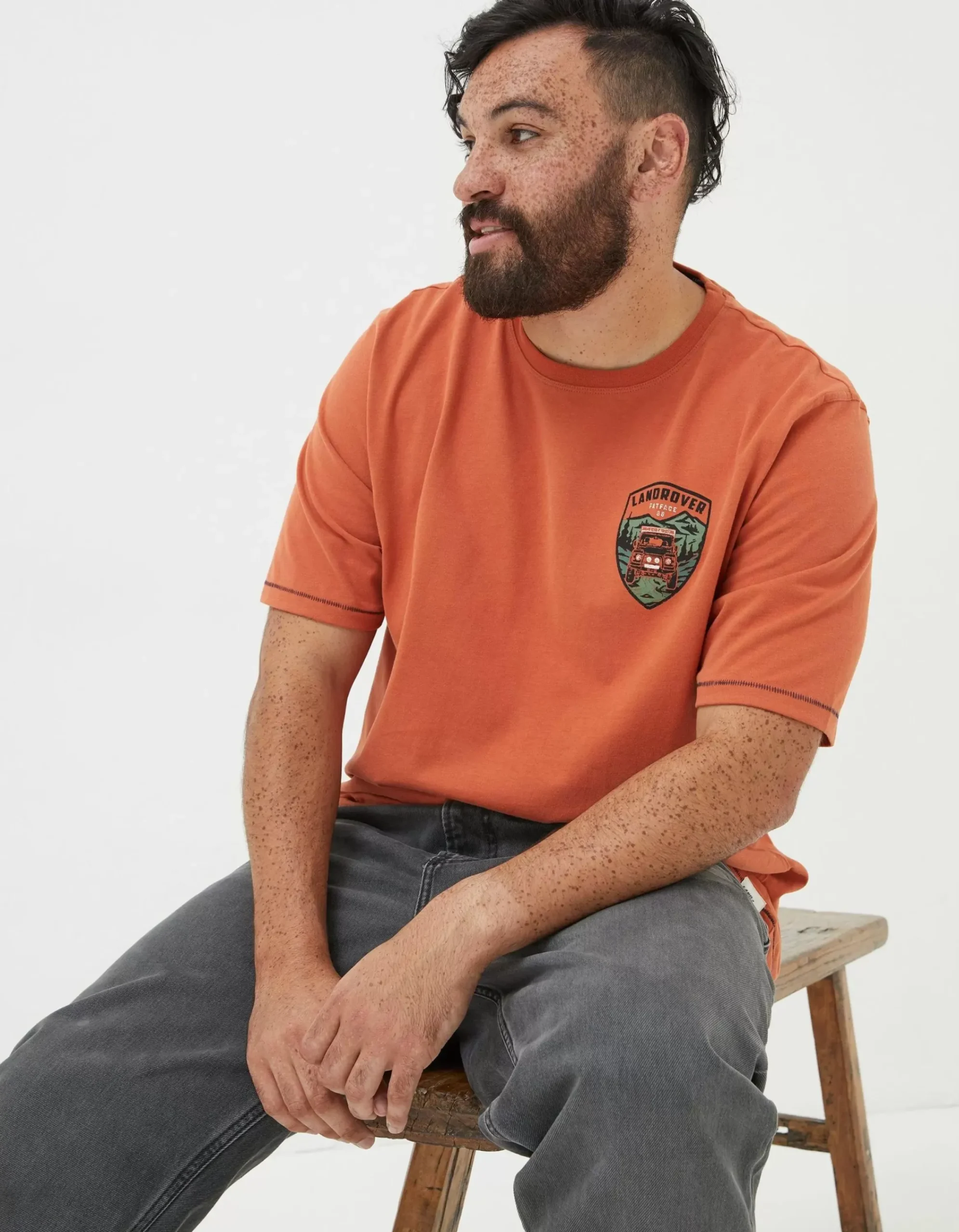 Gifts FatFace Land Rover Collaboration|Land Rover Badge T-Shirt