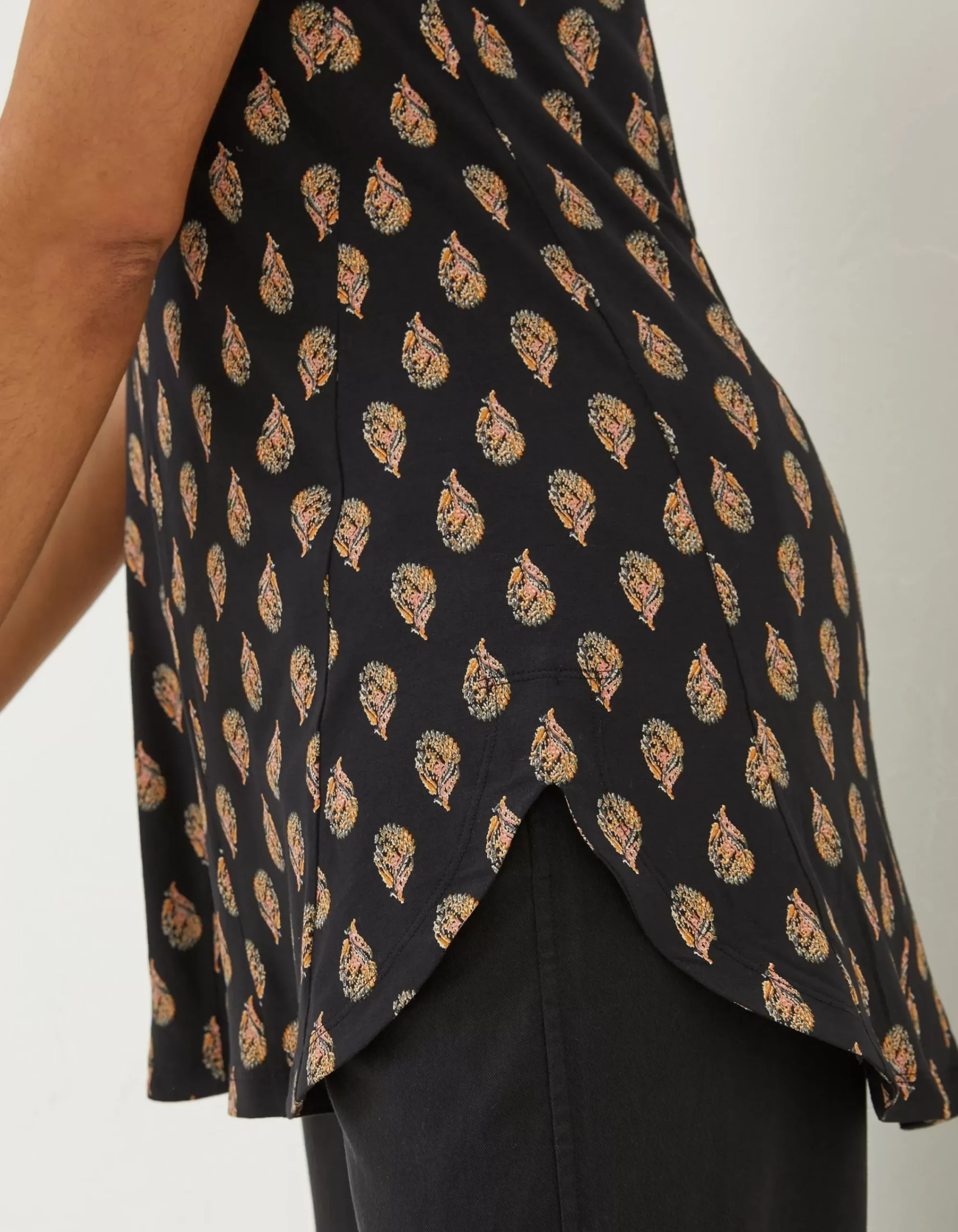 Women FatFace Tops & T-Shirts|Rosie Woodblock Longline Top