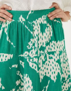 Women FatFace View All|Wynne Textured Leaves Skirt